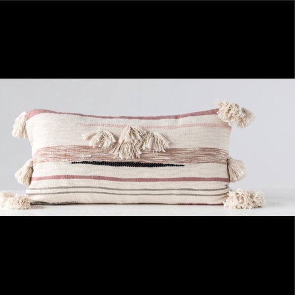 Creative Co-op Cream Cotton Kilim Lumber 29 X 15” - Picture 4 of 9